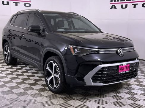 New 2025 Volkswagen Taos SEL image 9