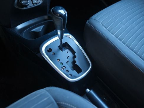 Used 2016 Toyota Yaris SE image 24