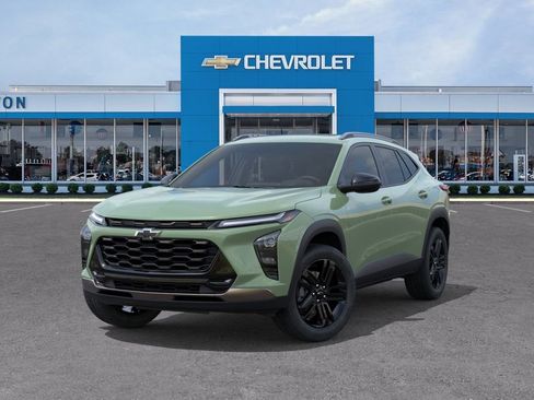 New 2026 Chevrolet Trax ACTIV w/ Sunroof Package FWD image 6