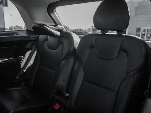 Used 2023 Volvo XC90 B6 Plus image 33