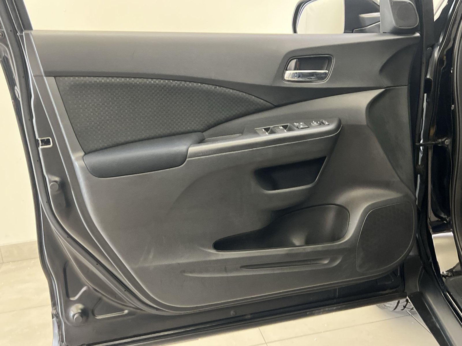 Used 2015 Honda CR-V EX image 40