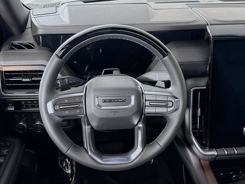 New 2026 GMC Yukon XL Denali w/ Denali Reserve Package AWD/4WD image 11