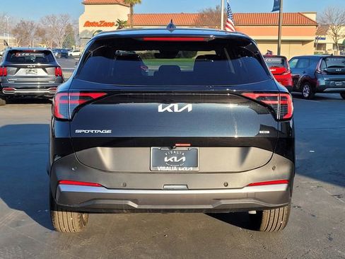 New 2026 Kia Sportage S image 6