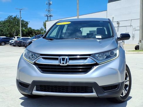 Used 2019 Honda CR-V LX image 2
