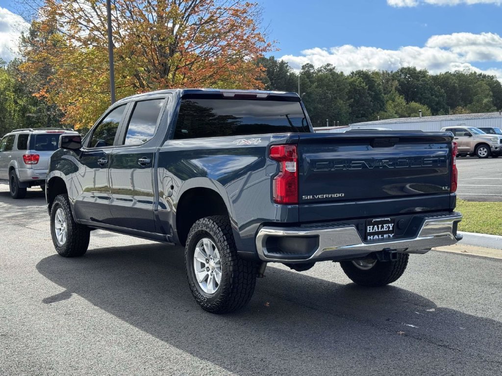 Used 2021 Chevrolet Silverado 1500 LT AWD/4WD image 24