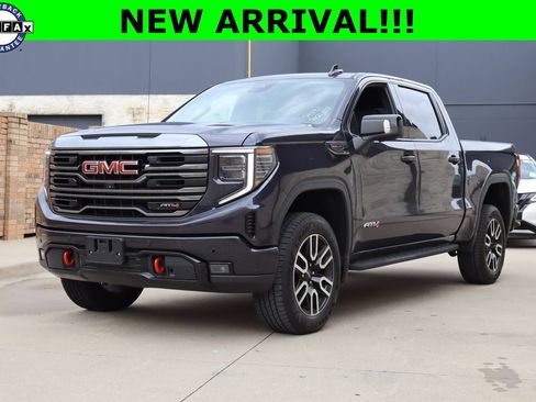 Used 2022 GMC Sierra 1500 AT4 w/ AT4 Premium Package AWD/4WD image 1