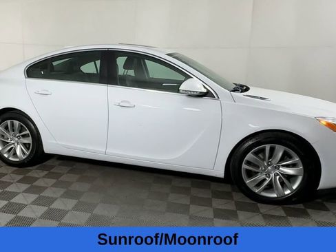 Used 2016 Buick Regal Premium w/ Driver Confidence Package #1 image 3