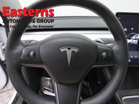Used 2021 Tesla Model 3 Standard Range Plus RWD image 10