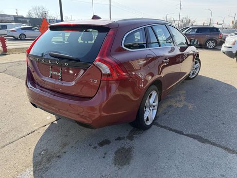Used 2015 Volvo V60 T5 Premier image 4