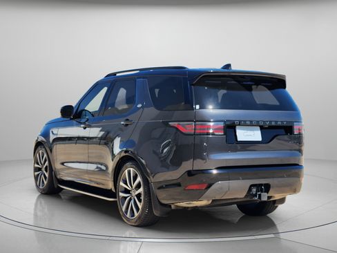 Used 2024 Land Rover Discovery Dynamic SE AWD/4WD image 3