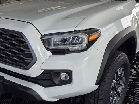 Used 2023 Toyota Tacoma TRD Off-Road image 10