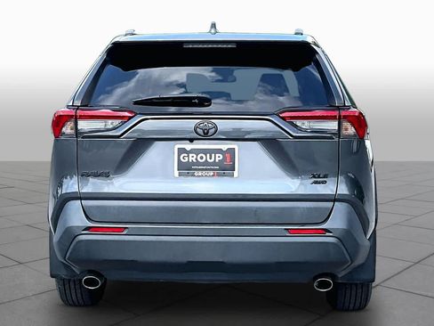 Used 2019 Toyota RAV4 XLE w/ Convenience Package AWD/4WD image 5