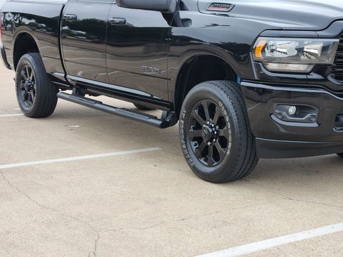 Used 2023 RAM 2500 Big Horn w/ Night Edition AWD/4WD image 5