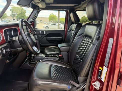 Used 2021 Jeep Wrangler Unlimited Rubicon w/ Xtreme Recon 35" Tire Package AWD/4WD image 25