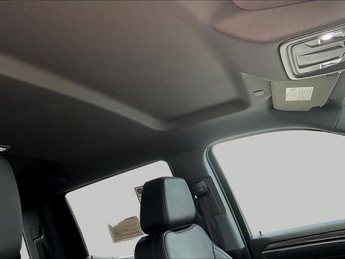 Used 2025 Chevrolet Silverado 1500 LTZ AWD/4WD image 29
