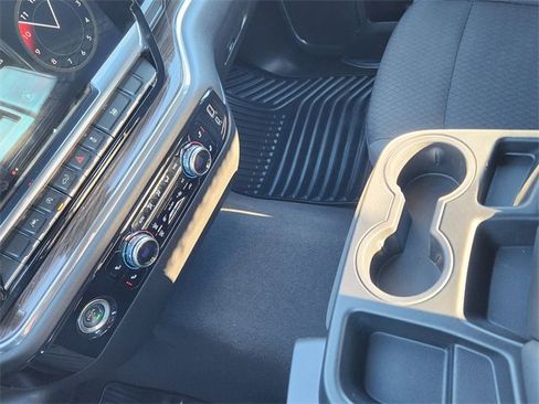 Used 2024 GMC Sierra 1500 Elevation image 35