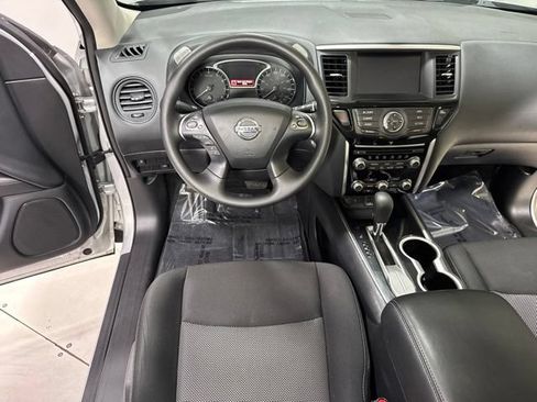 Used 2020 Nissan Pathfinder S FWD image 14