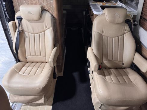 Used 2022 Mercedes-Benz Sprinter 3500 image 26