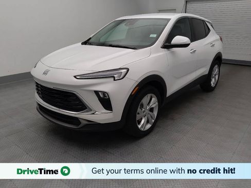 Used 2024 Buick Encore GX Preferred FWD image 1