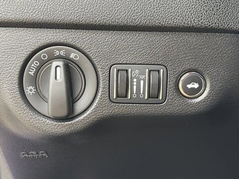 Used 2023 Dodge Charger R/T RWD image 18