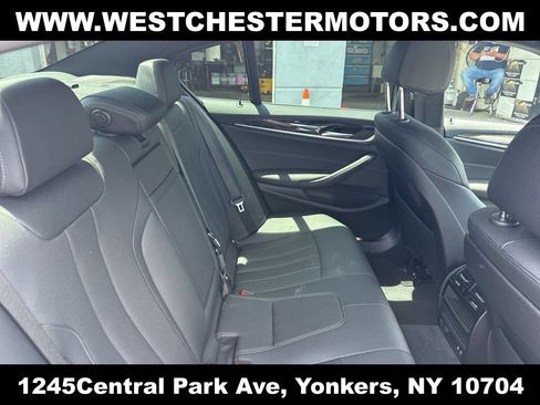 Used 2021 BMW 530i w/ Convenience Package RWD image 21