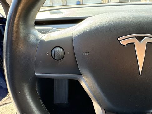 Used 2018 Tesla Model 3 Long Range RWD image 15