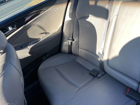 Used 2014 Hyundai Sonata Limited w/ Technology Package 05 image 26