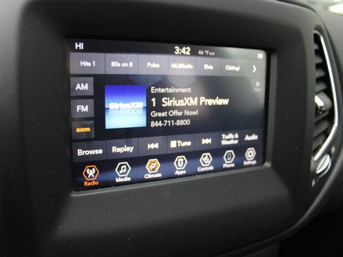 Used 2019 Jeep Compass Latitude w/ Popular Equipment Group image 20