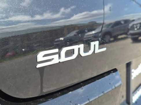 Certified 2024 Kia Soul LX w/ Option Group 015 FWD image 9