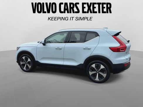 Certified 2024 Volvo XC40 B5 Plus w/ Climate Package AWD/4WD image 8