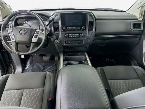Used 2024 Nissan Titan SV w/ SV Convenience Package image 25