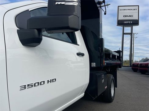 Used 2024 Chevrolet Silverado 3500 W/T w/ WT Convenience Package image 23