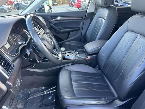 Used 2022 Audi Q5 2.0T Premium w/ Convenience Package image 14