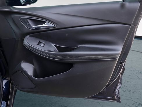 Used 2021 Buick Encore GX Preferred w/ Cold Weather Comfort Package image 34