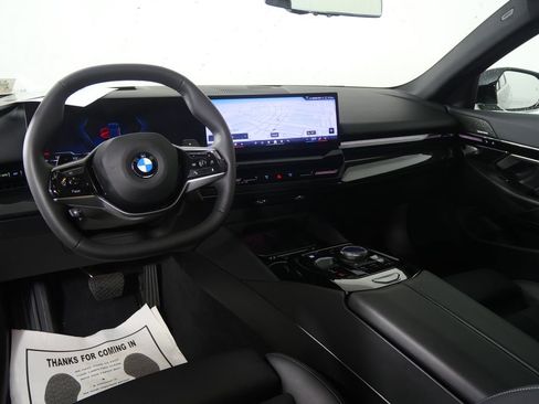 Certified 2024 BMW 530i image 17