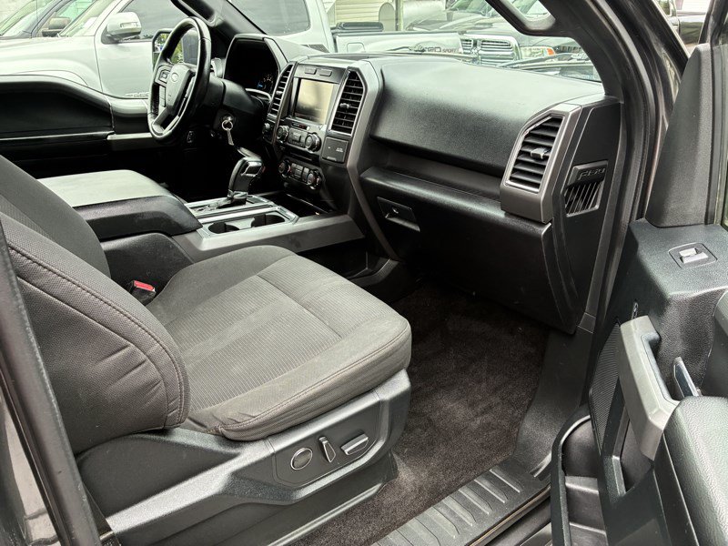Used 2015 Ford F150 XLT w/ Equipment Group 302A Luxury AWD/4WD image 20