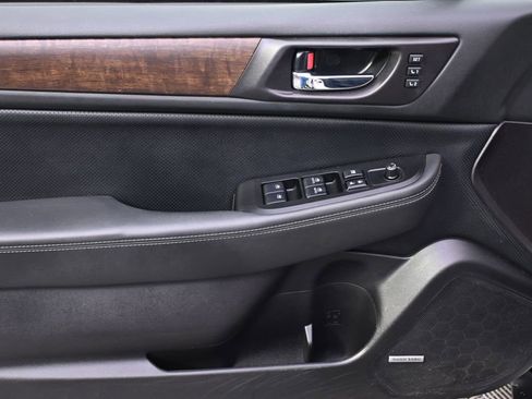 Used 2017 Subaru Outback 2.5i Limited w/ Popular Package #5 image 22