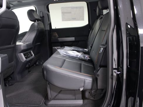 New 2026 Ford F250 Lariat w/ Black Appearance Package AWD/4WD image 28