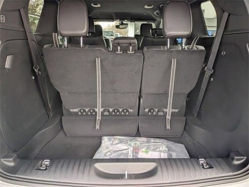 New 2026 Chrysler Pacifica Select image 20