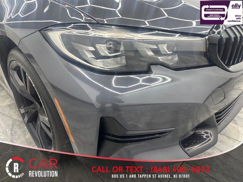 Used 2020 BMW 330i xDrive Sedan w/ Driving Assistance Package image 11