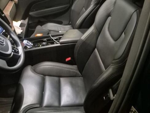 Used 2023 Volvo XC60 B5 Ultimate image 4