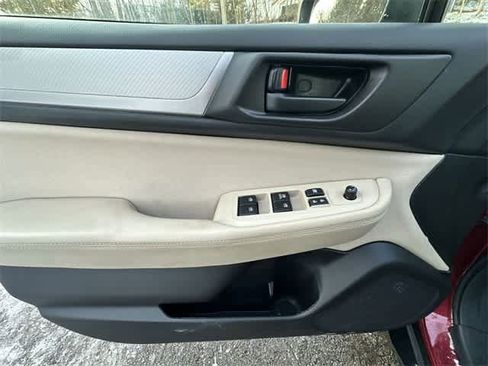 Used 2018 Subaru Outback 2.5i image 16