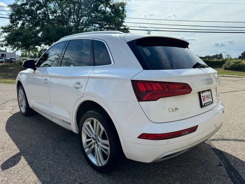 Used 2018 Audi Q5 2.0T Premium Plus w/ Premium Plus Package AWD/4WD image 7