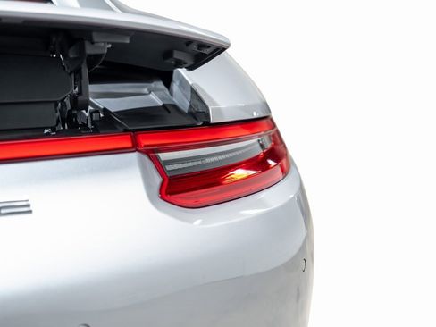 Used 2017 Porsche 911 Carrera 4S image 16