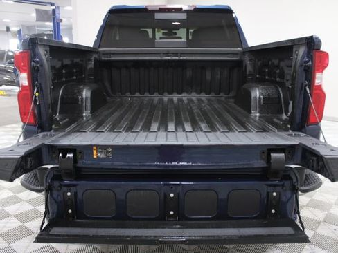 Used 2021 Chevrolet Silverado 1500 LTZ w/ Z71 Off-Road Package image 15