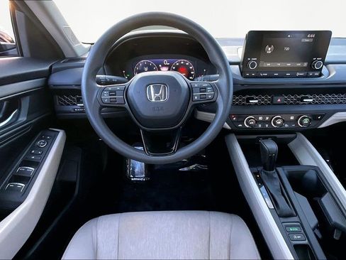 Used 2025 Honda Accord SE image 9
