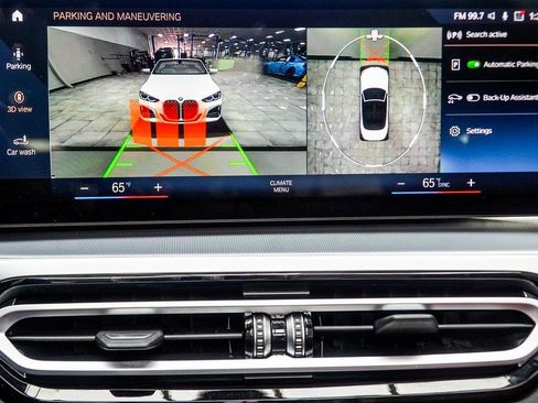 Used 2024 BMW M440i Convertible w/ Premium Package image 32