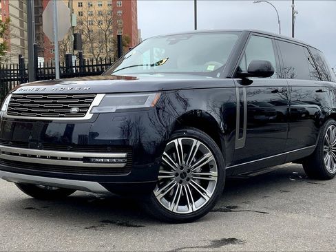 New 2026 Land Rover Range Rover Long Wheelbase SE AWD/4WD image 1