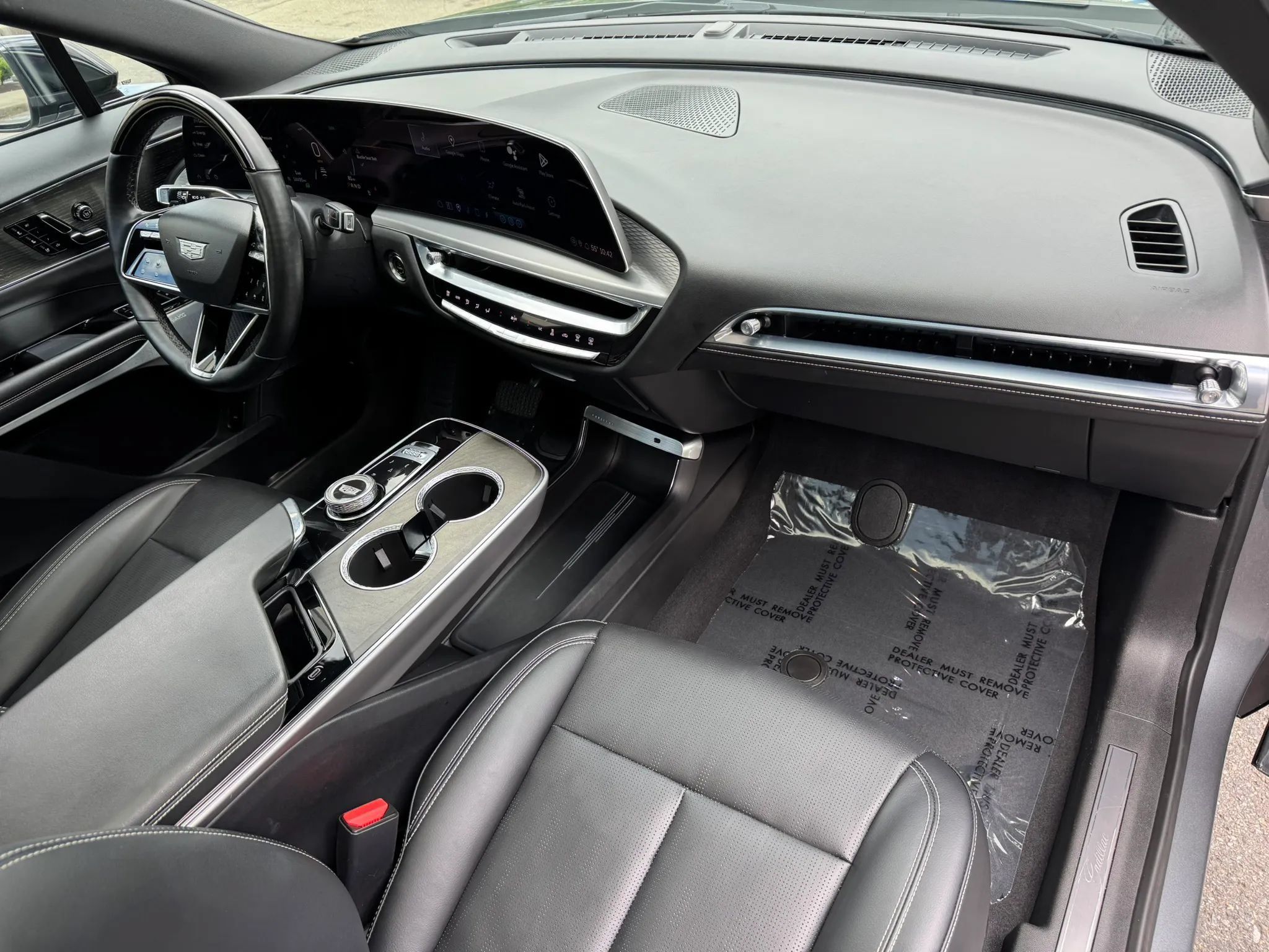 Used 2023 Cadillac Lyriq AWD image 22