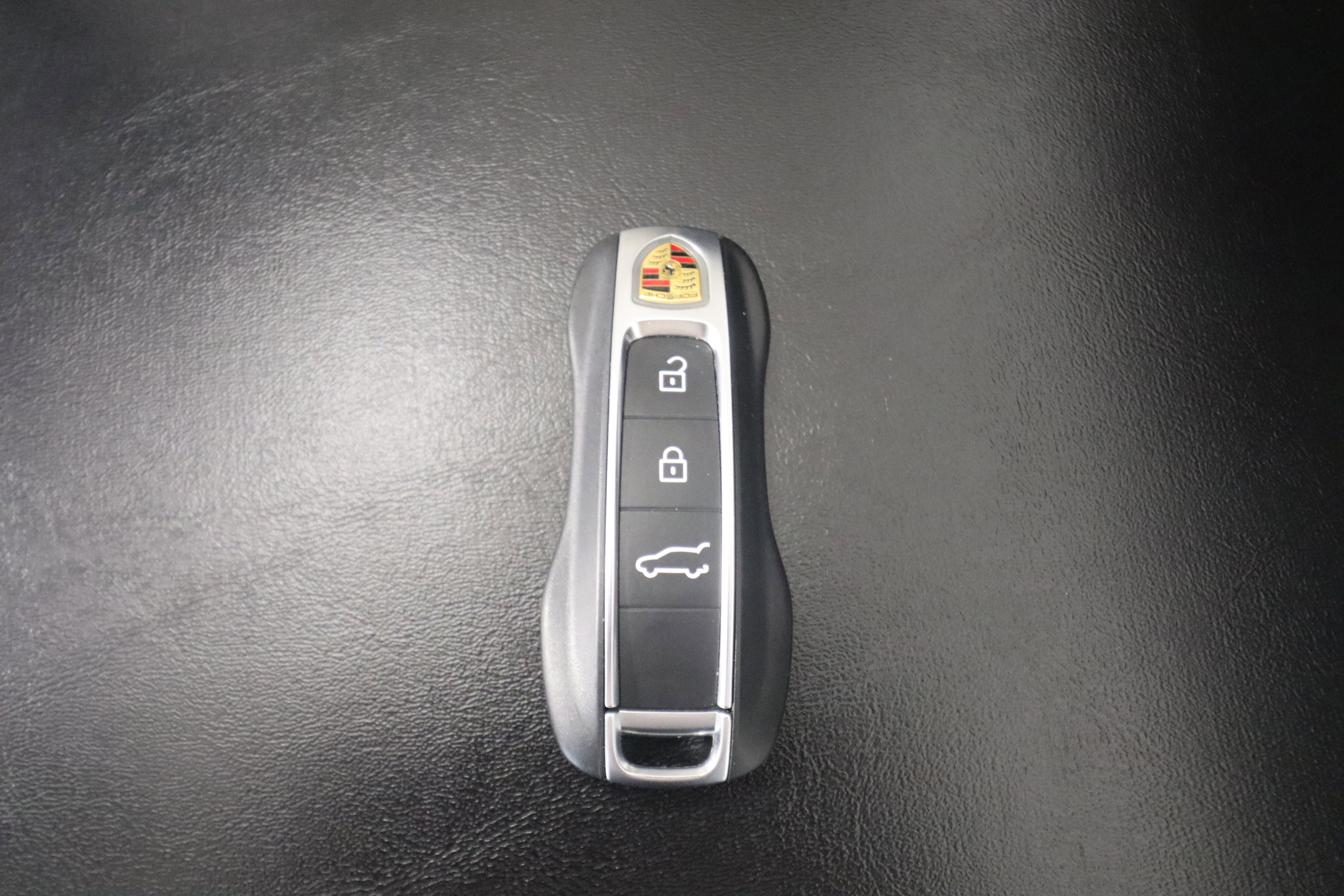 Used 2025 Porsche Cayenne S AWD/4WD image 25